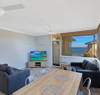 Golden Sands Apartment 10 - Accommodation Daintree