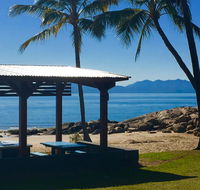 Golden Sands Beach House - Accommodation Daintree