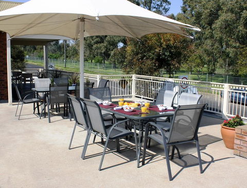Golf Links Motel - Accommodation Daintree 3