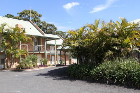 Golf Place Inn - Accommodation Daintree 0