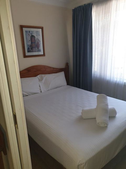 Golf Place Inn - Accommodation Daintree 1