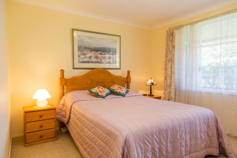 Golfer's Retreat, Mollymook - Accommodation Daintree 3