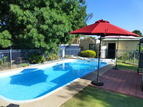 Golfers Retreat Motel - Accommodation Daintree 1