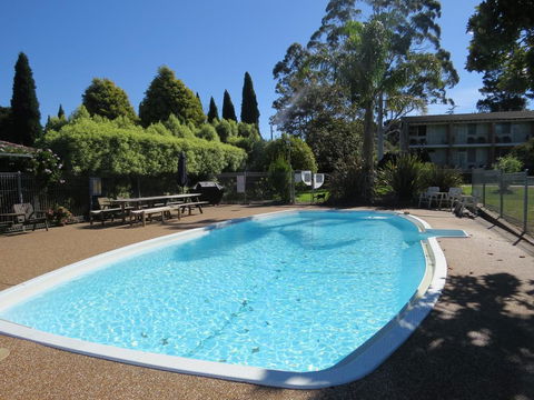 Golfview Lodge - Accommodation Daintree 0