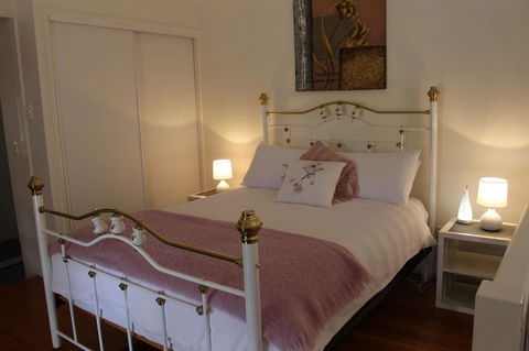 Granite Gardens Cottages & Lake Retreat - Accommodation Daintree 1