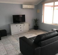 Guesthouse on Dolphin - Accommodation Daintree