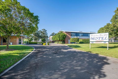 Hawkesbury Race Club Motel - Accommodation Daintree 0