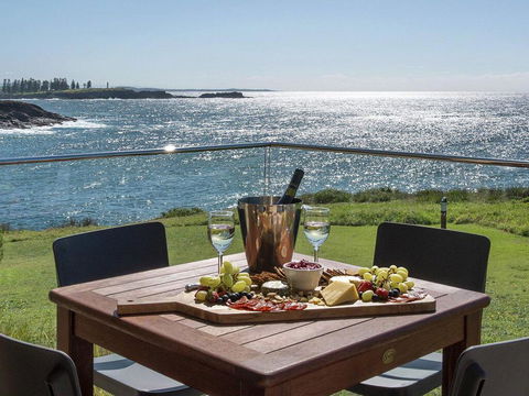 Headland Hideaway- Kiama - Accommodation Daintree 0