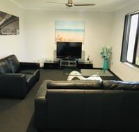Hervey Bay Holiday Home - Accommodation Daintree
