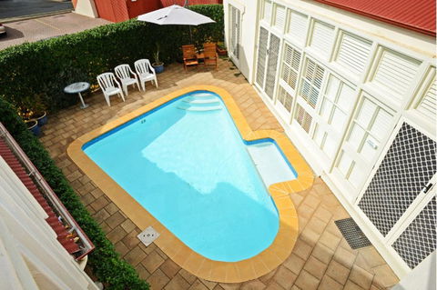 Hi 5 Luxury Holiday Apartments - Accommodation Daintree 0