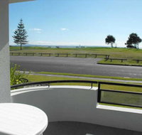 Hi Surf Unit 2 92 Head Street Forster - Accommodation Daintree