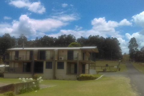 Hill Top Villas - Accommodation Daintree 1