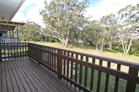 Hill Top Water And Bush Views - Accommodation Daintree 3