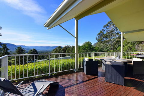 Hillcrest - Spectacular Views! - Accommodation Daintree 1