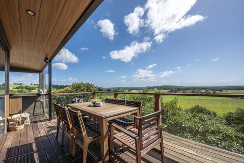 Hilltop Hideaway Luxury Style - Accommodation Daintree 3
