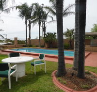 Hilltop Motel - Accommodation Daintree