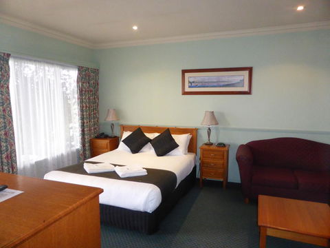 Hilltop Motel - Accommodation Daintree 3