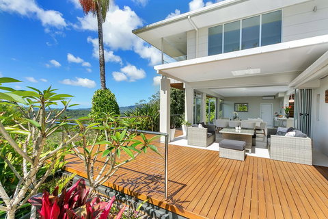 Hilltop Rainforest Retreat - Accommodation Daintree 0