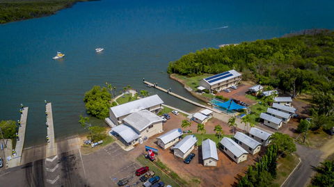 Hinchinbrook Marine Cove Resort - Accommodation Daintree 2