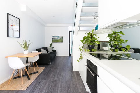 Hip One-bedroom House In Inner Sydney - Accommodation Daintree 0