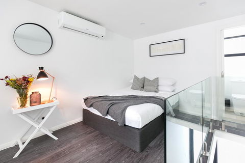 Hip One-bedroom House In Inner Sydney - Accommodation Daintree 1
