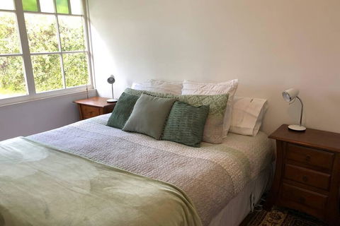 Hobart Beach Front Cottage - Accommodation Daintree 3