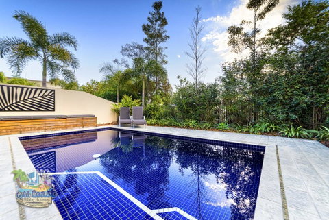 Holiday Home Bayhill Manor - Accommodation Daintree 0