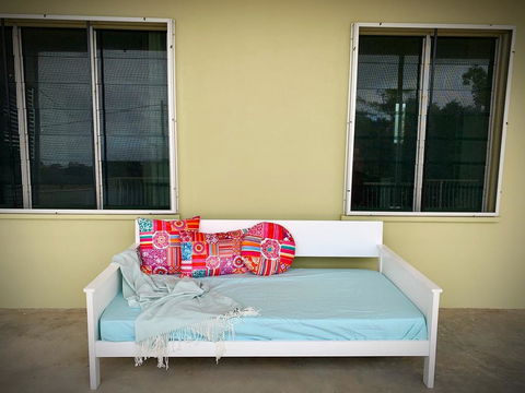 Holiday Rental - Huge House With Beach Views - Accommodation Daintree 1