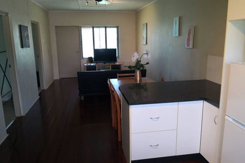 Home At Haymarket - Accommodation Daintree 3