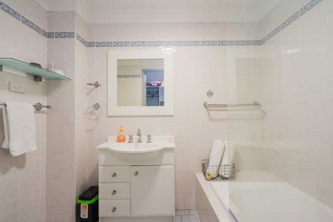 Home Away From Home Parramatta - Accommodation Daintree 1