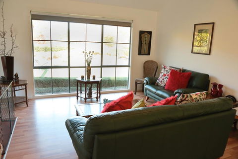 Home Farm Healesville - Accommodation Daintree 2