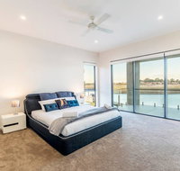 HomePlus - Luxury Living in Sanctuary Cove - Accommodation Daintree