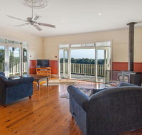 Hopkins River Homestead - Fireplace Linen WiFi 4 bdrm - Accommodation Daintree