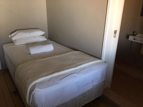 Hotel Corones - Accommodation Daintree 2