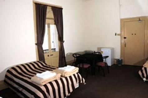 Hotel Metropolitan - Accommodation Daintree 2