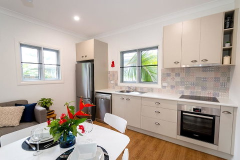 Island Cottages - Accommodation Daintree 0