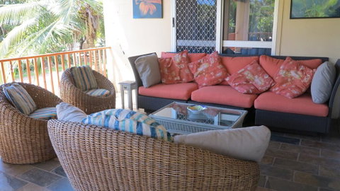 Island View Unit 3/40 Marine Parade - Accommodation Daintree 2