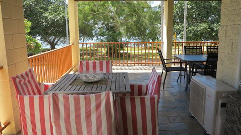 Island View Unit 3/40 Marine Parade - Accommodation Daintree 0