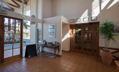 Isle Of Palms Resort - Accommodation Daintree 3
