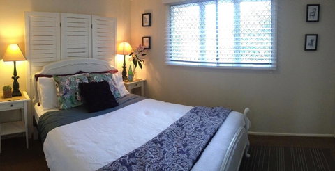 Jacaranda House Bed & Breakfast - Accommodation Daintree 2