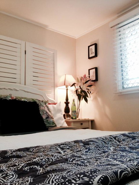 Jacaranda House Bed & Breakfast - Accommodation Daintree 3