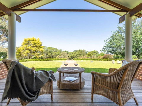 Jaspers Brush - Tranquil Gardens & Stunning Views - Accommodation Daintree 0