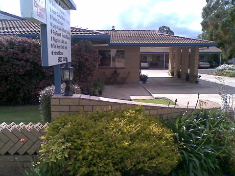 Jillaroo Motor Inn - Accommodation Daintree 0