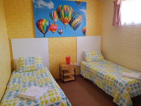 Jillaroo Motor Inn - Accommodation Daintree 2