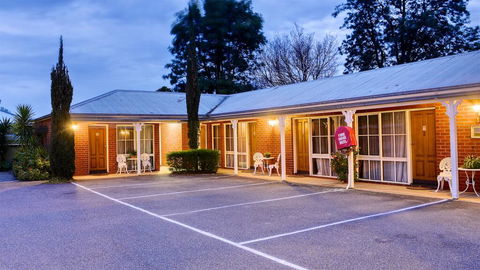 Jolly Swagman Motor Inn Euroa - Accommodation Daintree 1