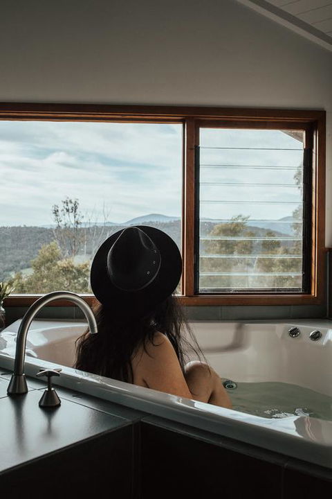 Kangaroo Ridge Retreat - Accommodation Daintree 3