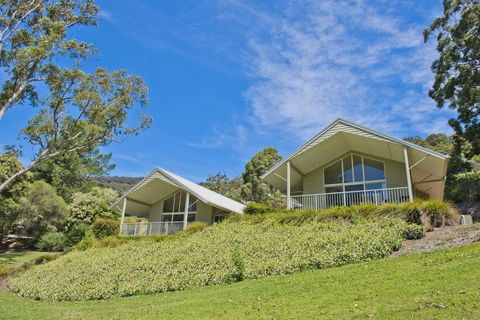 Kangaroo Valley Golf And Country Resort - Accommodation Daintree 0