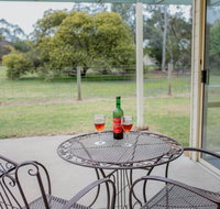 Karinya Cottage - Pet friendly country retreat - Accommodation Daintree