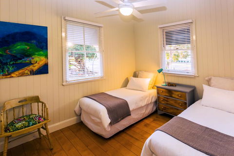 Kenilworth Cottage Barcaldine - Accommodation Daintree 2