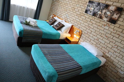 Kilcoy Gardens Motel - Accommodation Daintree 0